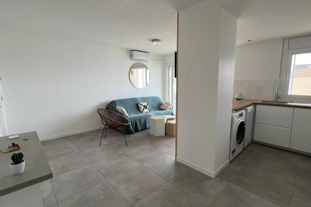 Apartamento Tres Habitaciones Con Vistas Al Mar En Roses Exterior photo