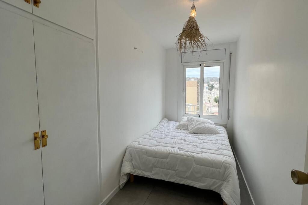 Apartamento Tres Habitaciones Con Vistas Al Mar En Roses Exterior photo