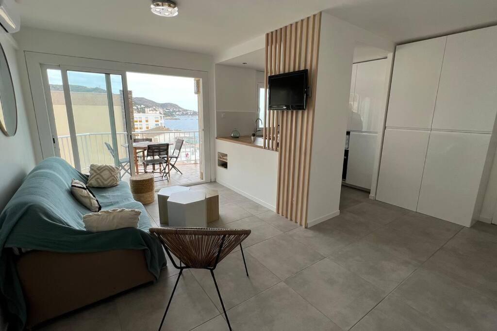 Apartamento Tres Habitaciones Con Vistas Al Mar En Roses Exterior photo