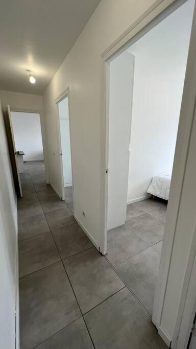 Apartamento Tres Habitaciones Con Vistas Al Mar En Roses Exterior photo